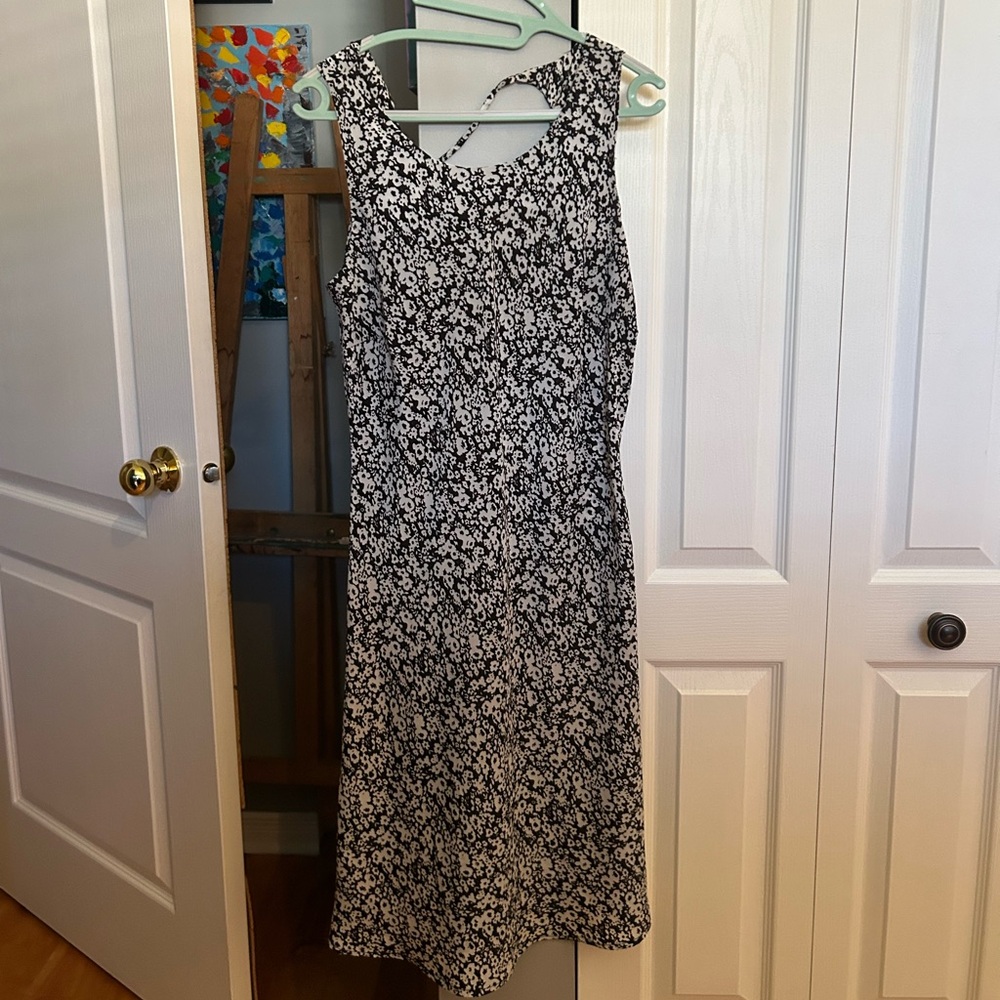 VINTAGE Floral Black and White Sleeveless Dress